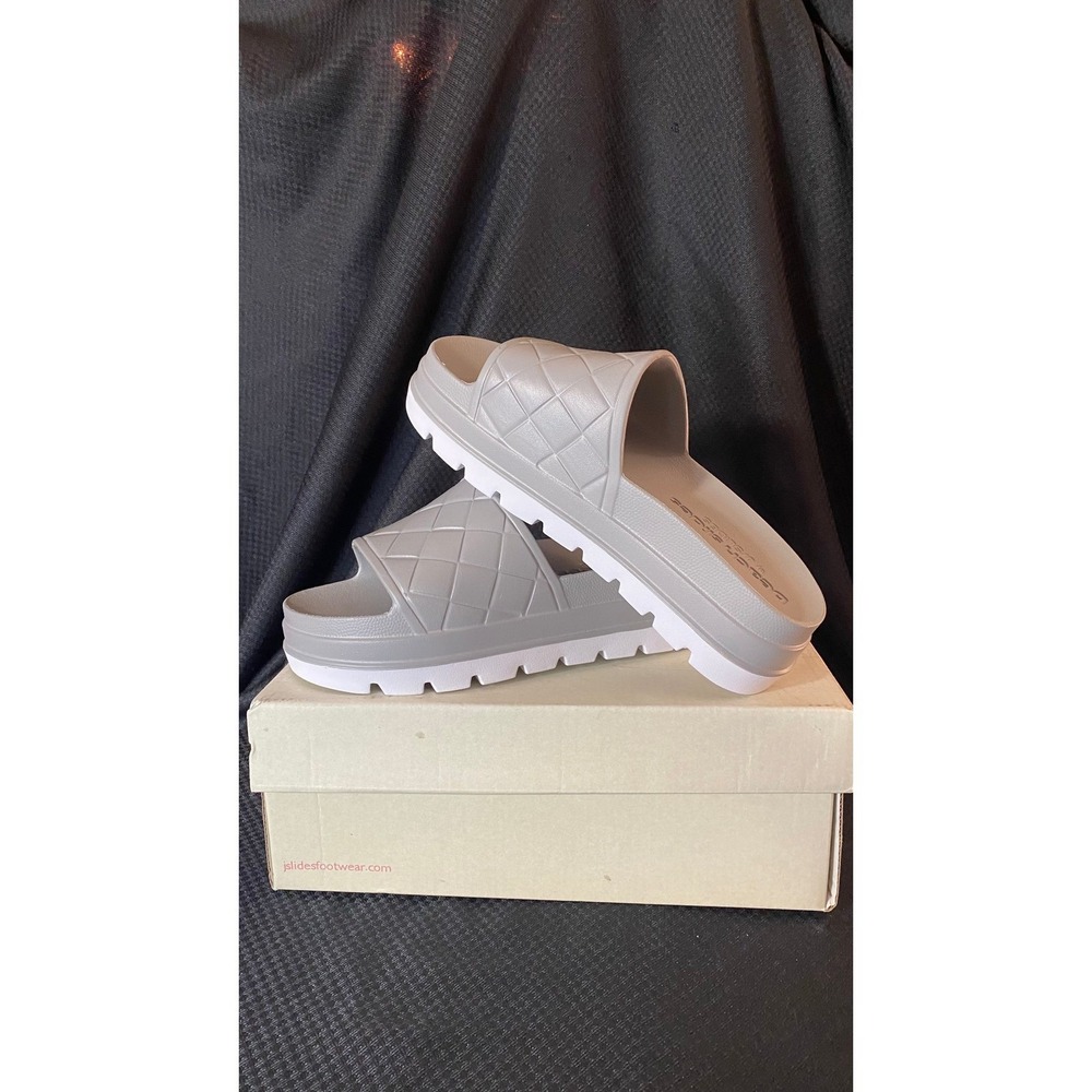 J Slides Beach Slides Gray Quilted Platform Sandals Womens Size 9 New in Box